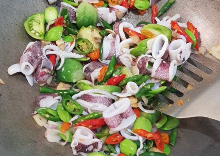 Cumi seger masak cabe ijo