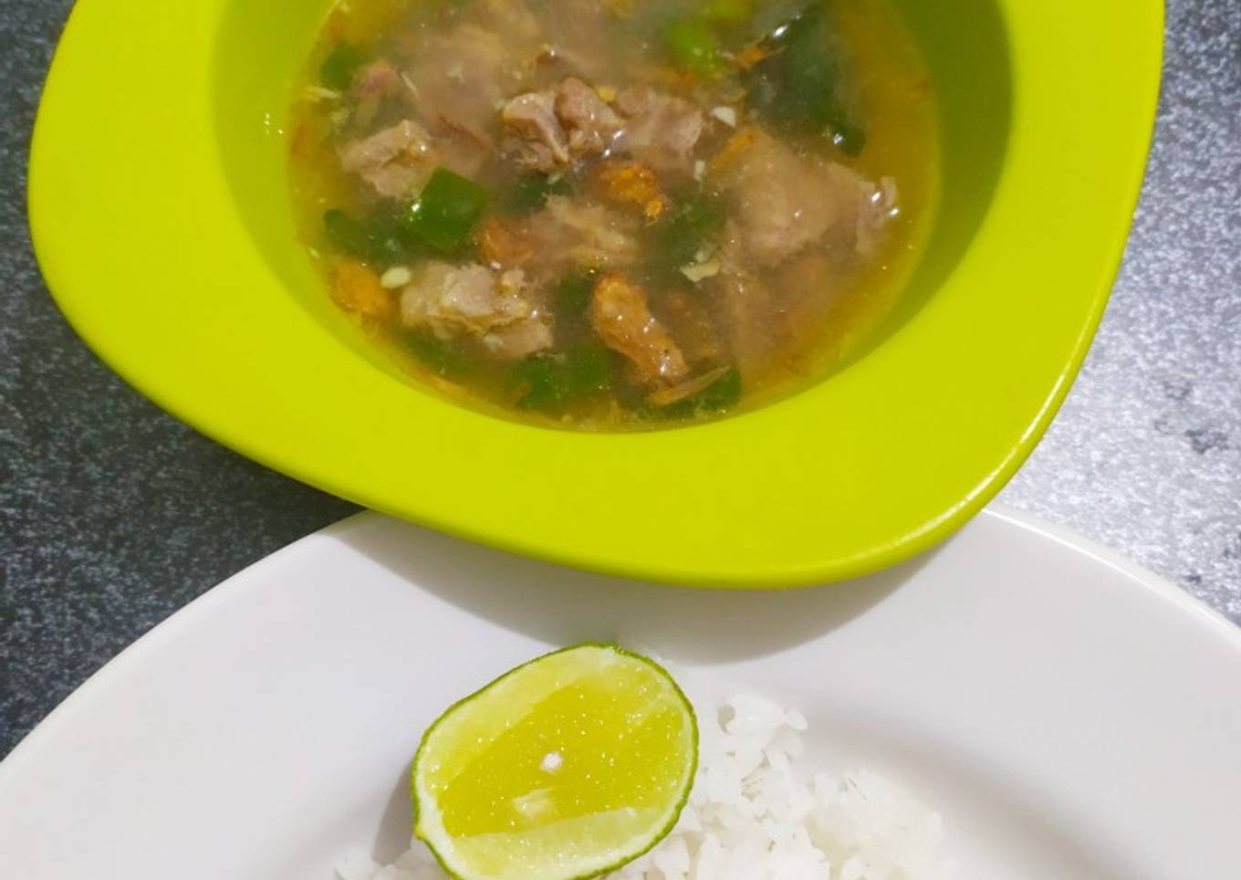 Soto daging bening sederhana