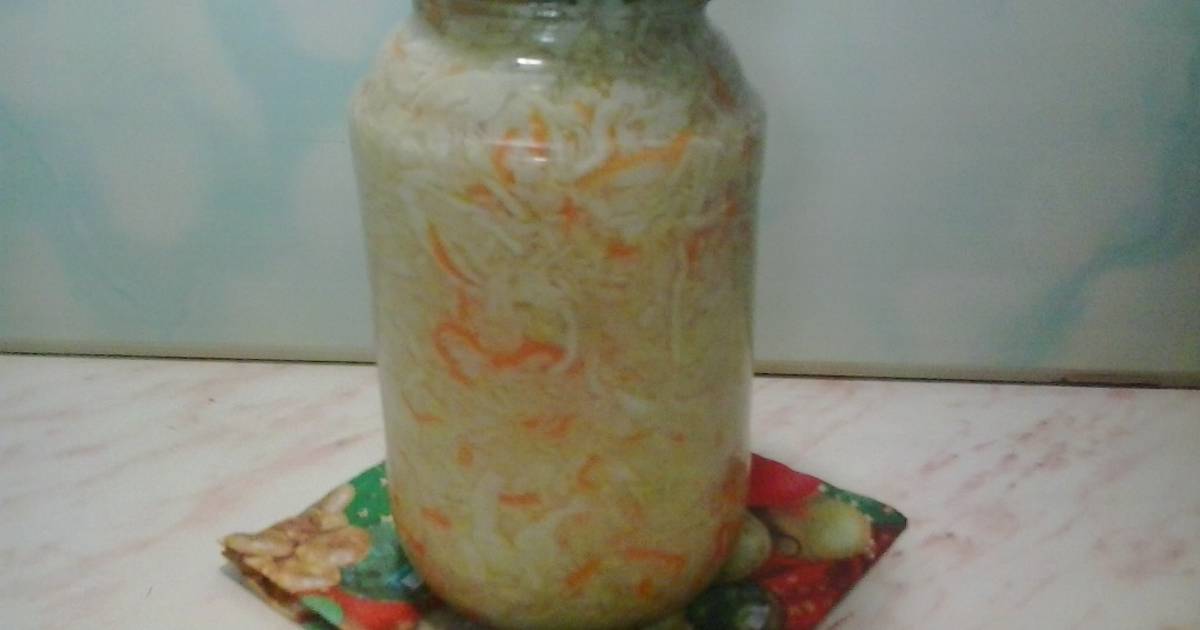 Квашеная капуста в литровой банке
