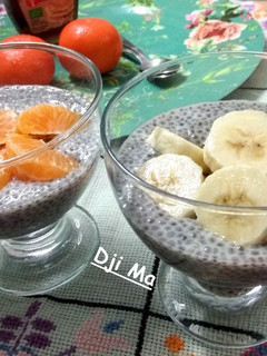 Chia puding gyümölccsel recept fotója