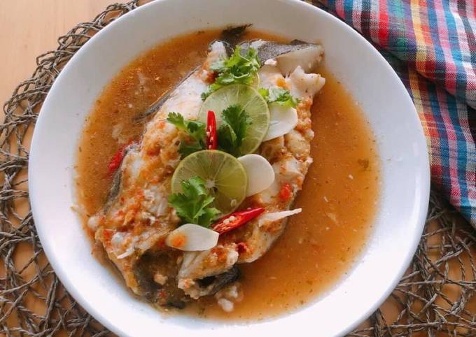 Recipe of Perfect 🧑🏽‍🍳🧑🏼‍🍳Steamed Fish with Lime • Pla Neung Manao | ThaiChef Food