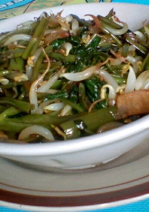Foto resep Tumis Kangkung Taoge non MSG