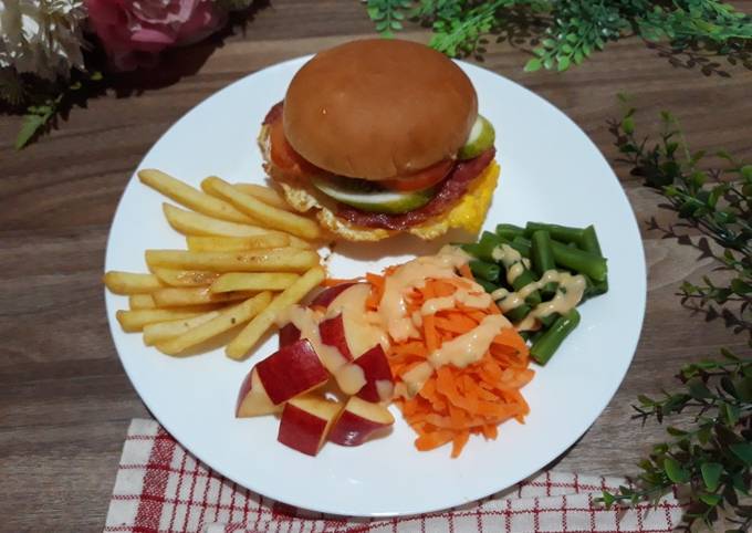 BURGER, SALAD & FRENCH FRIES 🍔 Beef Burger Chicken Burger Suka2