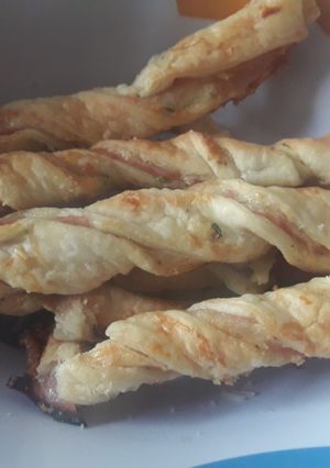 Una foto de Palitos de Jamón y queso!