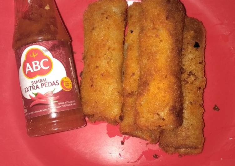 Risoles isi mayones + Telur + Sosis