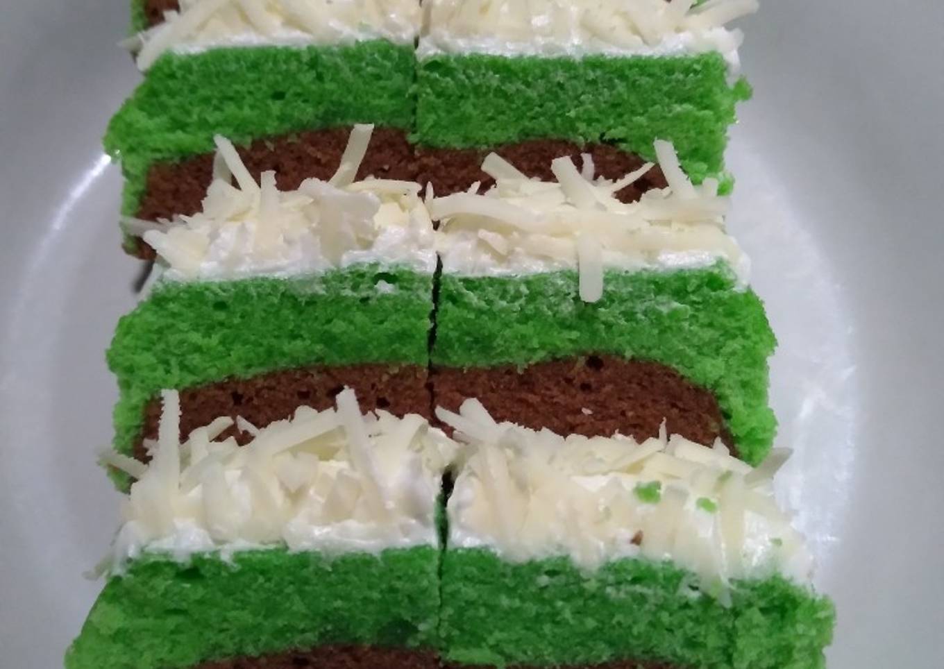 096. Brownies Kukus Pandan Coklat