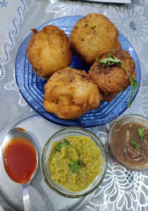 ब्रेड रोल (Bread roll recipe in Hindi) रेसिपी मुख्य फोटो
