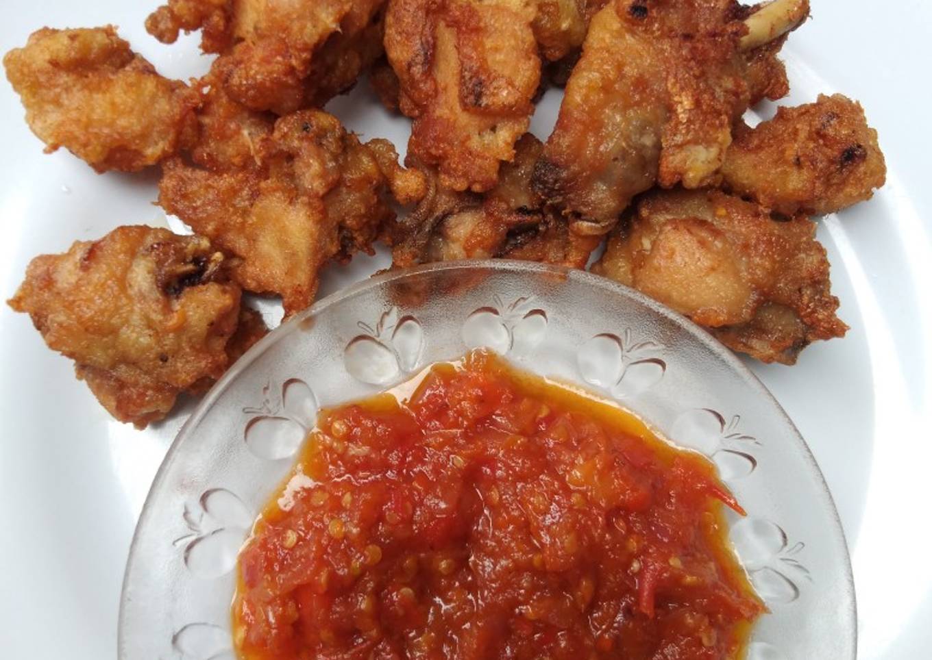 Ayam goreng cuka dan sambel bawang