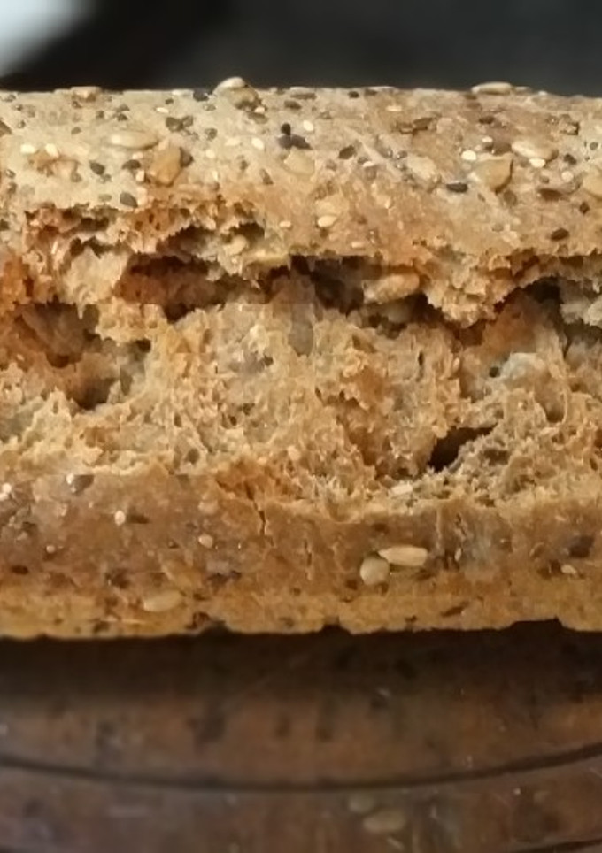 Una foto de Pan integral con semillas (sin materia grasa) Fácil y económico!