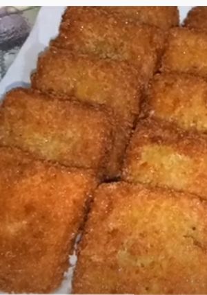 A picture of Crispy crunchy tea time snacks.