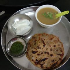 A picture of Mix veg paratha.