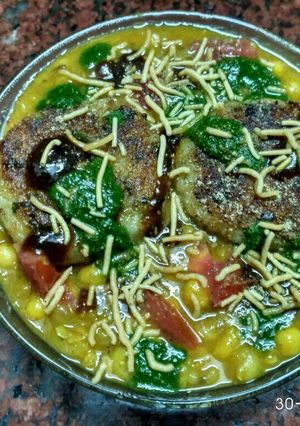 A picture of Ragra pattice.