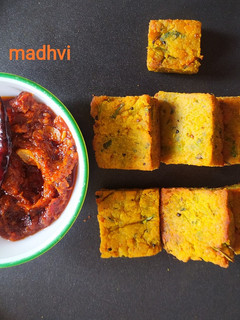 कोथिम्बीर वड़ी (Kothimbir Vadi) रेसिपी मुख्य फोटो