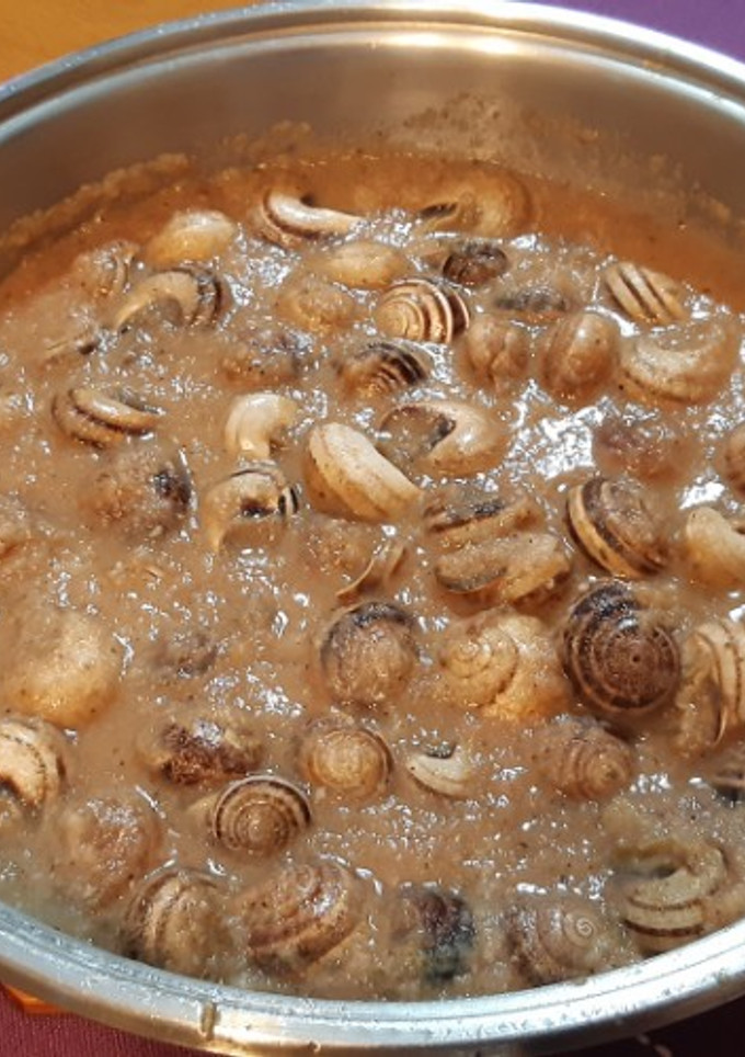 Una foto de Caracoles a la cerveza