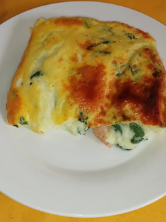 Una foto de Pastel de Papas con Acelga y relleno de Camarones