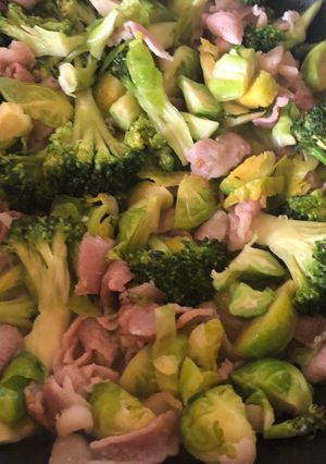 A picture of Brussels, Broccoli and Bacon!!.