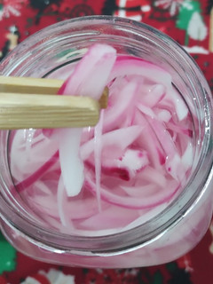 Una foto de Cebollas encurtidas