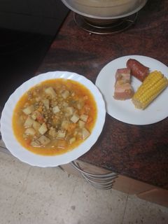 Una foto de Potaje de lentejas tradicional