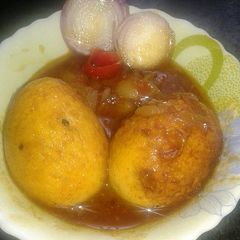 A picture of Egg masala curry.