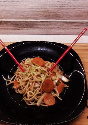 Zöldséges kínai tészta recept fotója
