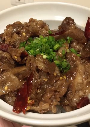 รูปของ Spicy Yakiniku don (ข้าวหน้าเนื้อย่าง แบบเผ็ด)