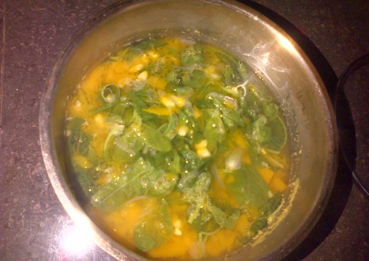 Langkah memasak Sayur Bening Bayam Simpel Porsi Keluarga Kecil ;) Anti Gagal