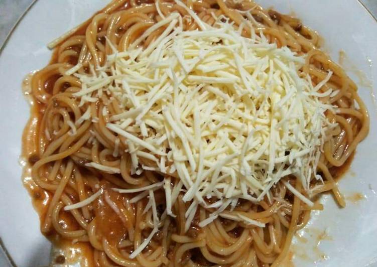 Spaghetti saus buatan sendiri
