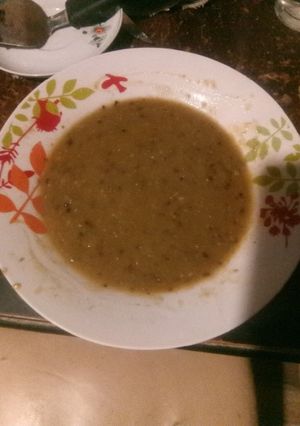Una foto de Sopa de lentejas y verduras