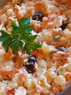O poză a rețetei Salată de ton cu legume și maioneză.