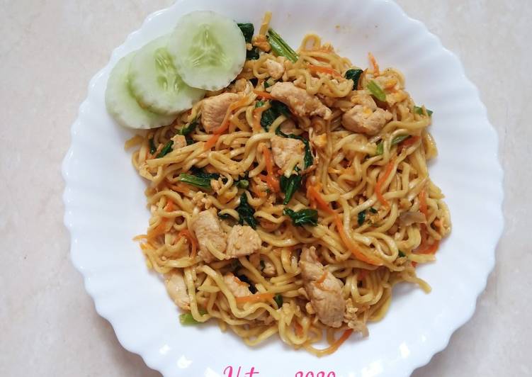 Langkah Mudah untuk Membuat Bakmie Goreng Ayam, Lezat Sekali