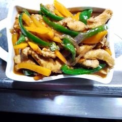 A picture of Stir fry chicken.