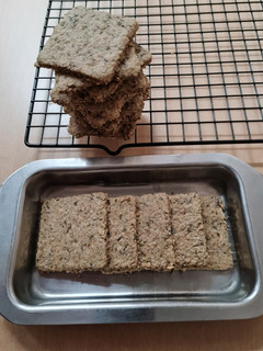 Una foto de Galletas de avena y orégano (inspiradas en oatcakes)