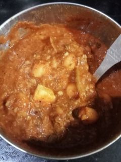 चटपटे पंजाबी छोले (chatpate punjbai chole recipe in Hindi) रेसिपी मुख्य फोटो