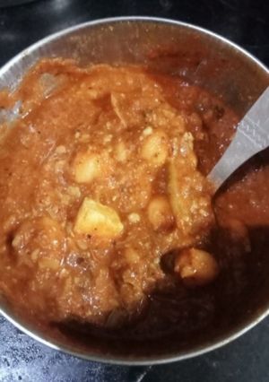 चटपटे पंजाबी छोले (chatpate punjbai chole recipe in Hindi) रेसिपी मुख्य फोटो