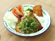 Gambar ayam penyet cabe hijau