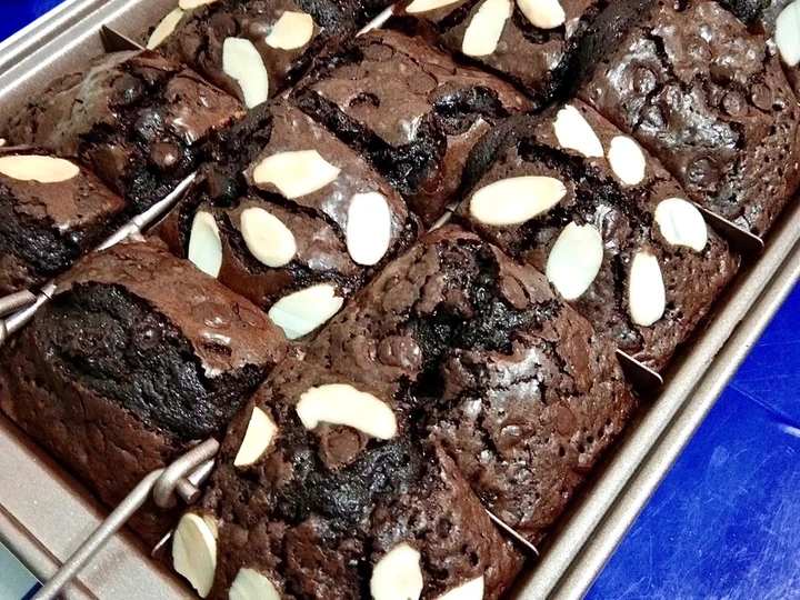 Cara Mudah Membuat Resep Brownies shiny crust yang Menggugah Selera Anti Ribet, Lezat Sekali