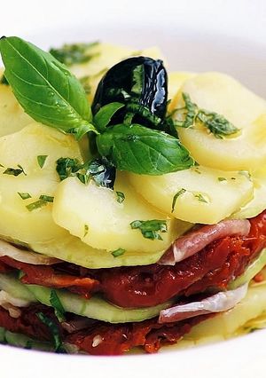 Une photo de Millefeuille de pommes de terre aux parfums d’été