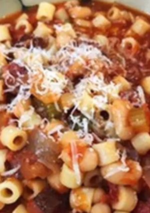 A picture of Pasta e Fagioli.
