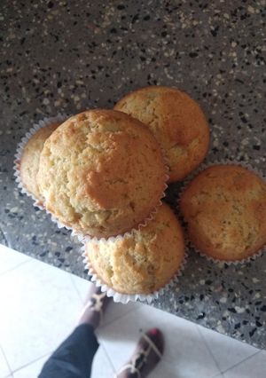 A picture of Vanilla cupcakes.