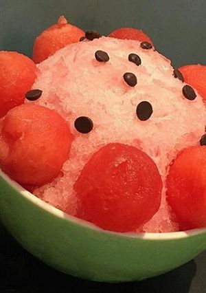 A picture of Watermelon Icecream.