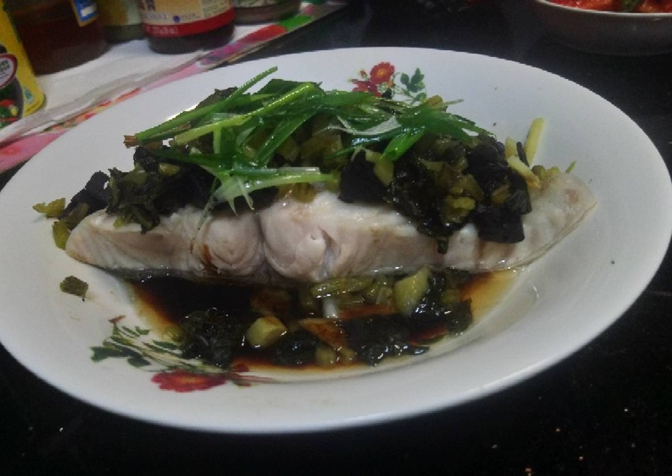 Steamed fish belly