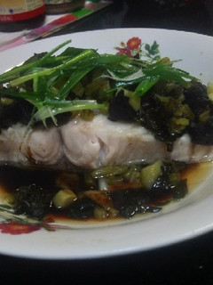 A picture of Steamed fish belly.