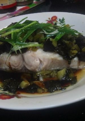 A picture of Steamed fish belly.