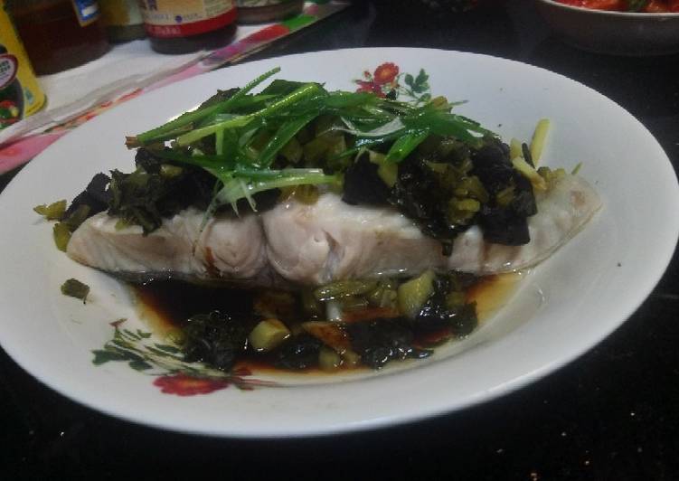 Recipe of Perfect Steamed fish belly