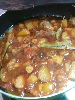 Foto resep Semur Ayam dan Kentang