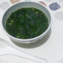 A picture of Lemon coriander soup.