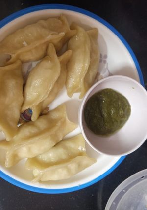 मोमोस (Momos recipe in Hindi) रेसिपी मुख्य फोटो