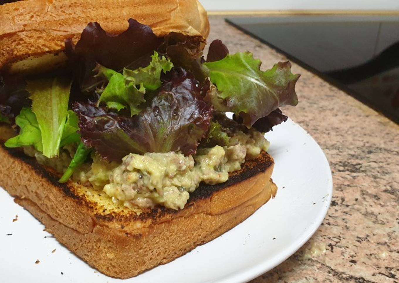 Sándwich de aguacate