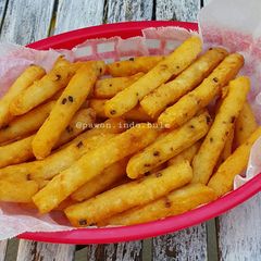 A picture of Cheesy French Fries.