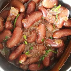 A picture of Rajma masala.